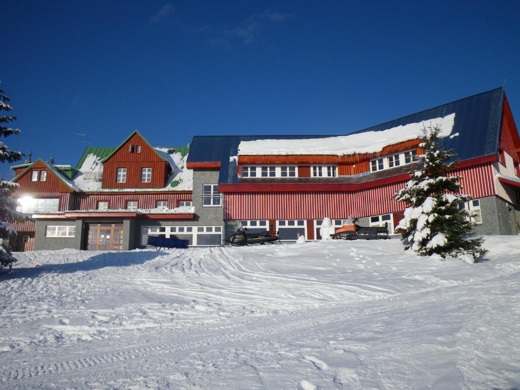 Horska Chata Sedmidoli Hotel Špindlerŭv Mlýn Luaran gambar