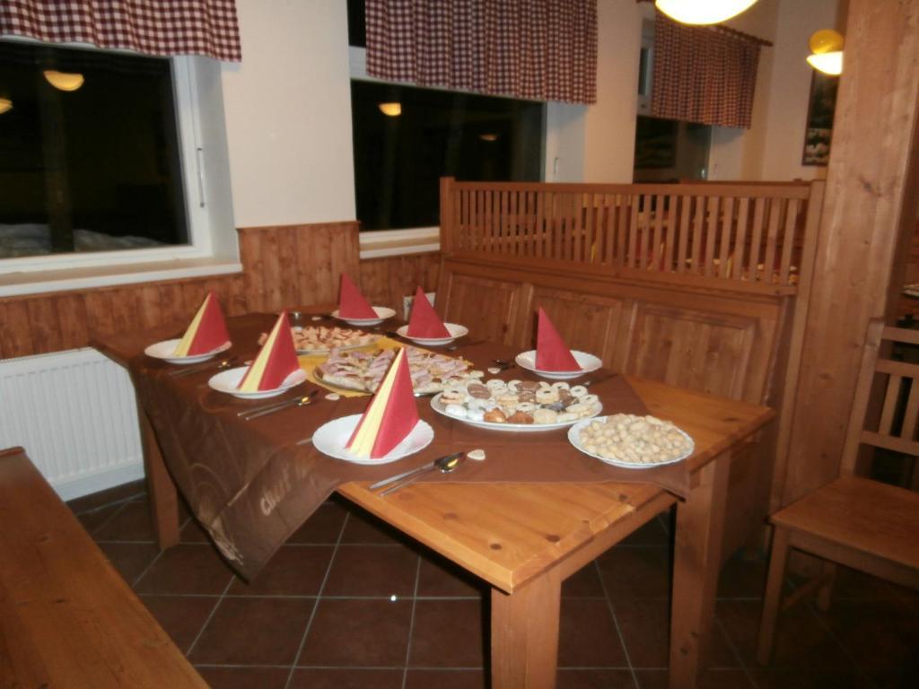 Horska Chata Sedmidoli Hotel Špindlerŭv Mlýn Luaran gambar